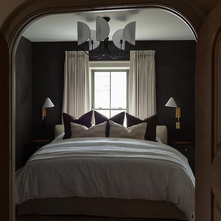 Kat Florence Hotels เอลอรา ภายนอก รูปภาพ